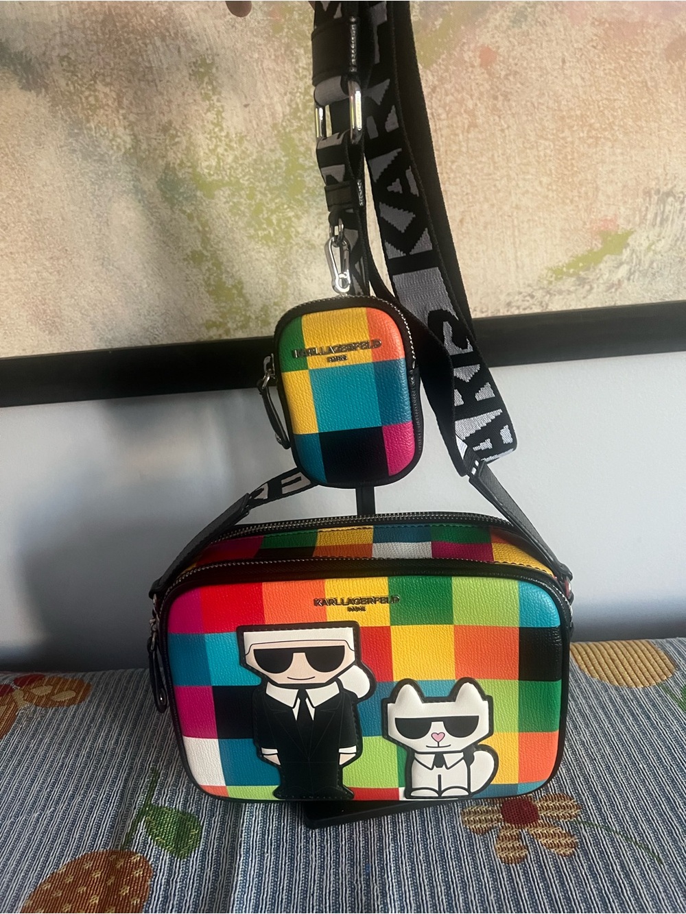 KARL LAGERFELD PARIS Maybelle Camera Crossbody Bag Multicolor Check Combo EUC - Picture 3 of 12